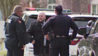 Deputy accidentally shot in hand by 3-year-old nephew who accessed duty gun in Spring home