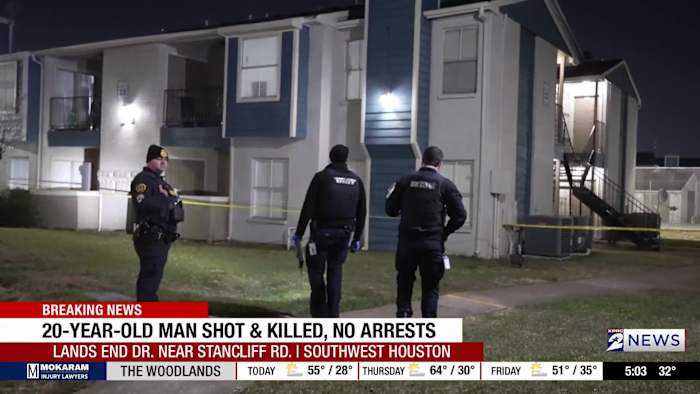 Man found shot to death inside SW Houston apartment, police say
