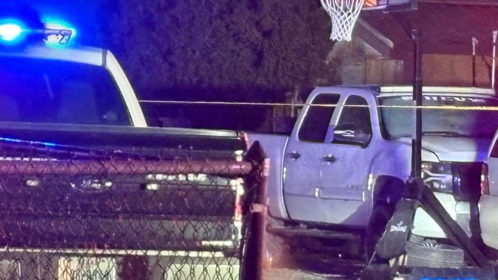 El Paso County Sheriff responds to home in Fabens. (KFOX14/ARC El Paso){p}{/p}{p}{/p}