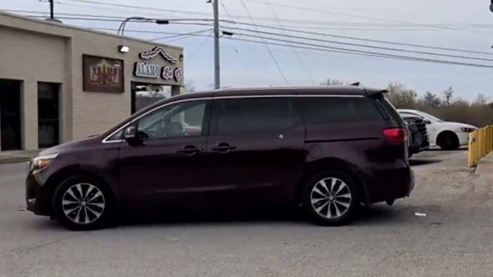 Girl, 10, hospitalized in critical condition after road rage shooting on Northwest Side