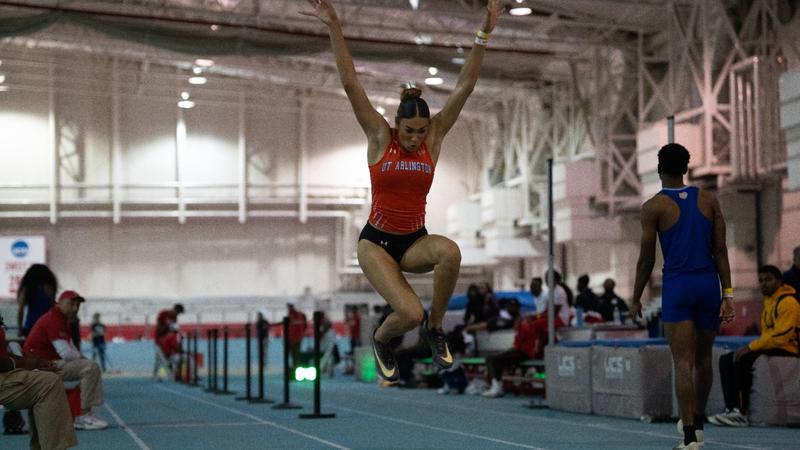 Mavericks Start Robert Platt Invitational with Solid Day One Performances