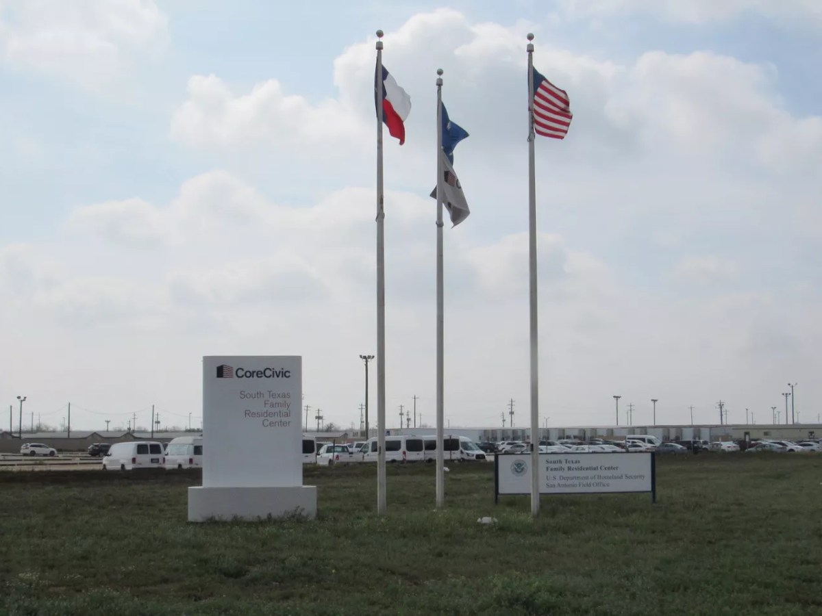 Former Dilley detention center employee describes dehumanizing culture inside