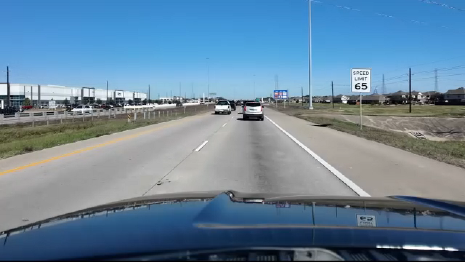 Houston Police Department officer accused of driving 130 mph with 8-year-old son in car, court docs show