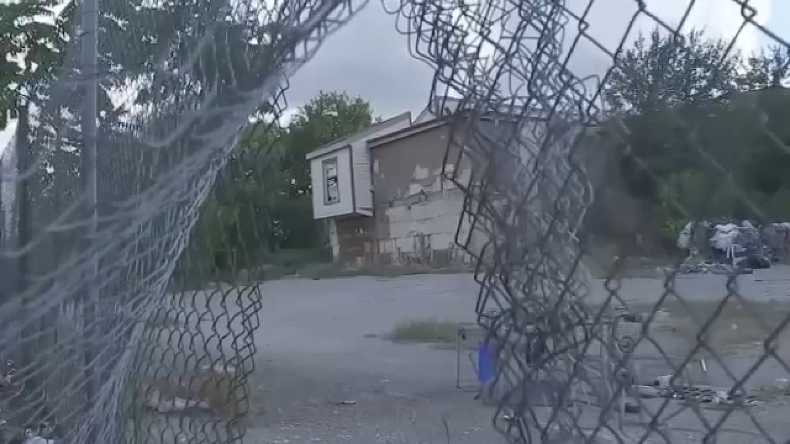 Houston leaders to give update on plans to demolish abandoned apartment complex in Spring Branch