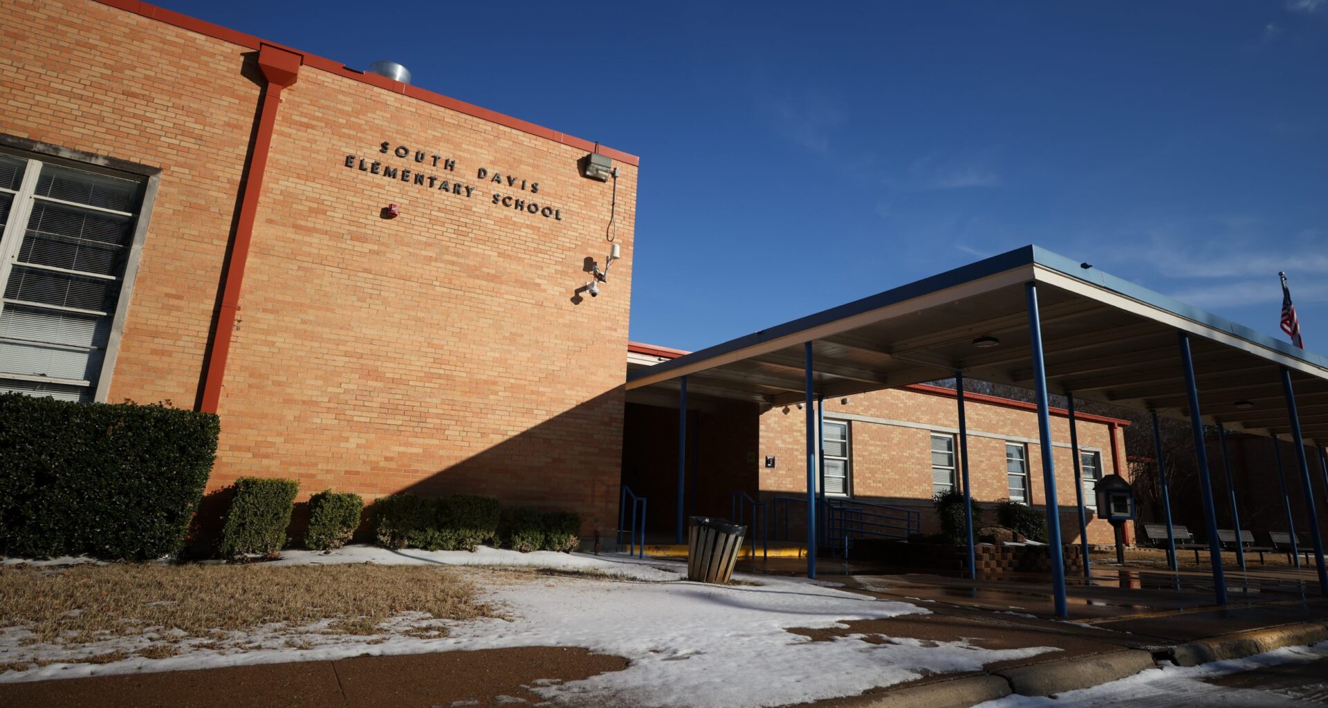 Arlington ISD trustees discuss bringing $400M+ bond for school upgrades to voters