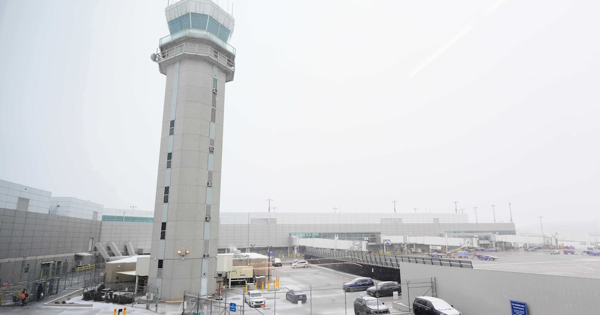 Mavs’ travel delays due to D-FW winter storm could put Sunday’s game vs. Bucks in jeopardy