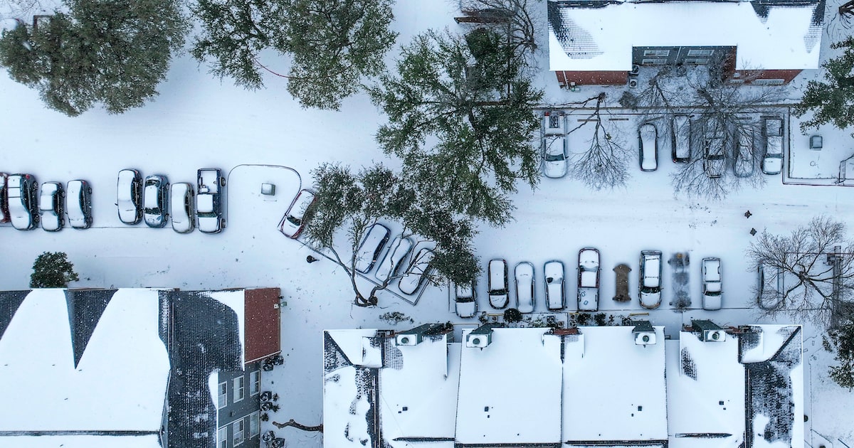 Winter weather linked to death of man found inside tent in Fort Worth, police say