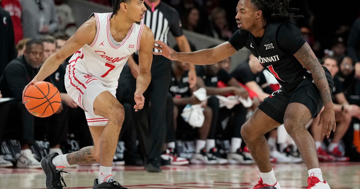 Milos Uzan scores 16, No. 10 Houston beats Cincinnati 76-54 :: WRAL.com