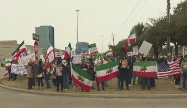 North Texas rally backs Iranian protesters