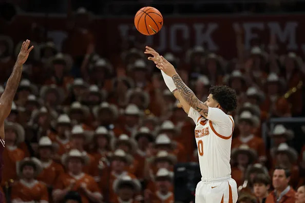 AUSTIN, TX – JANUARY 17: Guard Jordan Pope #0 of the Texas Longhorns shoots a three point shot during the SEC college basketball game between Texas Longhorns and Texas A&M Aggies on January 17, 2026, at Moody Center in Austin, TX. (Photo by David Buono/Icon Sportswire via Getty Images)