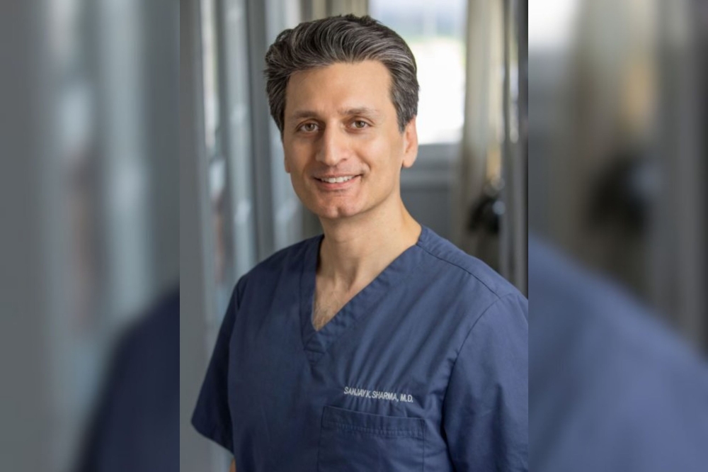 An image of the doctor.