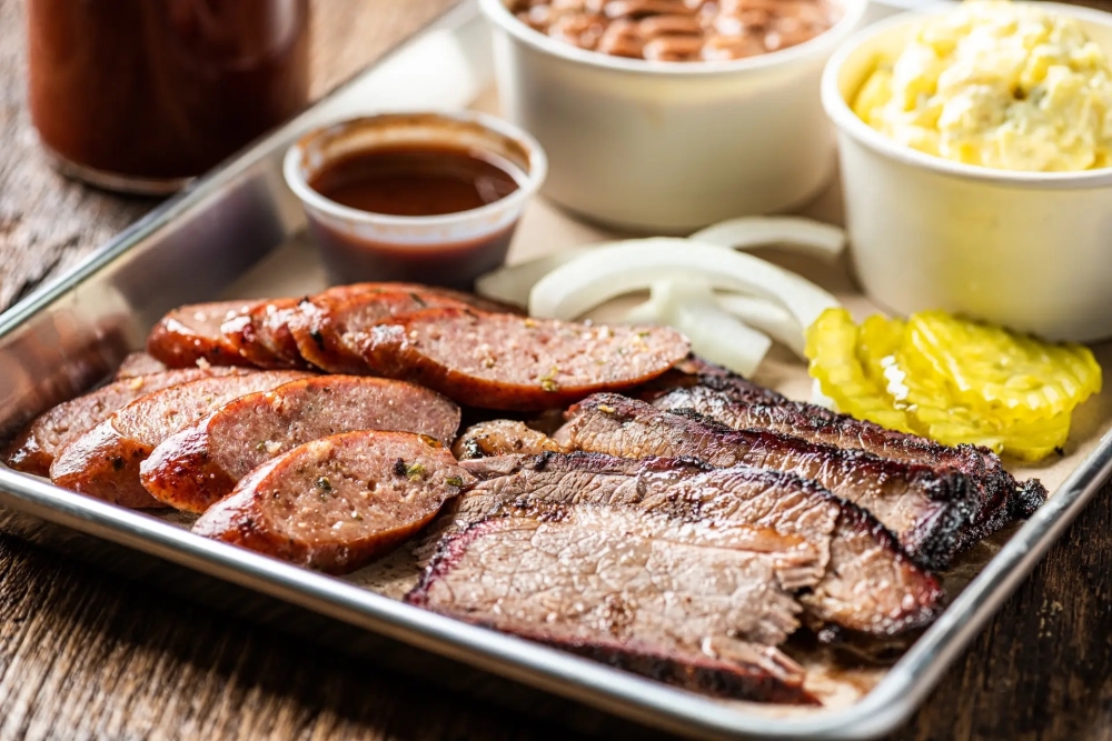 Smokey Mo's menu features smoked meats such as brisket, pork ribs, chicken and sausage. (Courtesy Smokey Mo's BBQ)