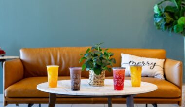 A variety of drinks are available to customers at Taste & See Boba & Sweets. (Courtesy of Taste & See Boba & Sweets)