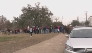 Gov. Abbott directs education commissioner to investigate Austin ISD over student walkouts