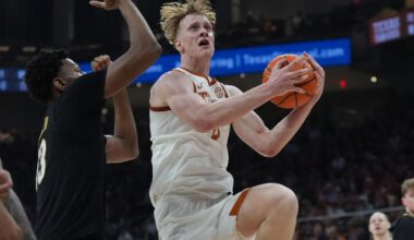 Texas hands No. 10 Vanderbilt its first loss of the season with a dominant 80-64 win | National Sports