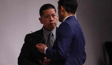 Former Uvalde officer acquitted in trial over police response to Robb Elementary attack | Nation/World News