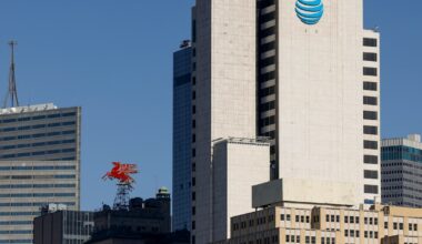 Downtown Dallas mulls future as AT&T’s preps for move to Plano