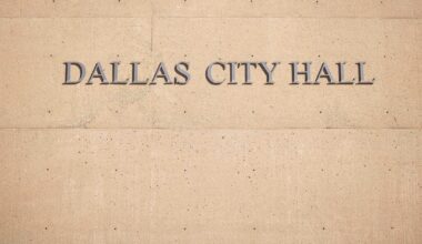 Dallas commission panel to check status of designating City Hall as landmark