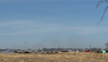 Firefighters battle grass fire near Lorena, Texas
