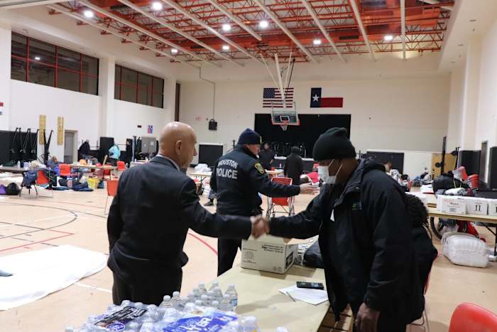 Warming centers to open ahead of winter weather coming to Houston this weekend