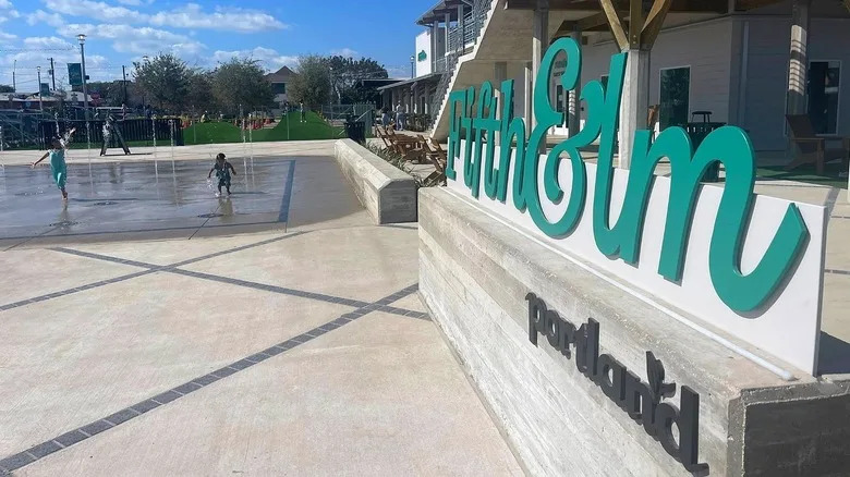 Fifth & Elm splashpad in Portland, TX