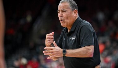 Houston at Cincinnati odds, picks and predictions