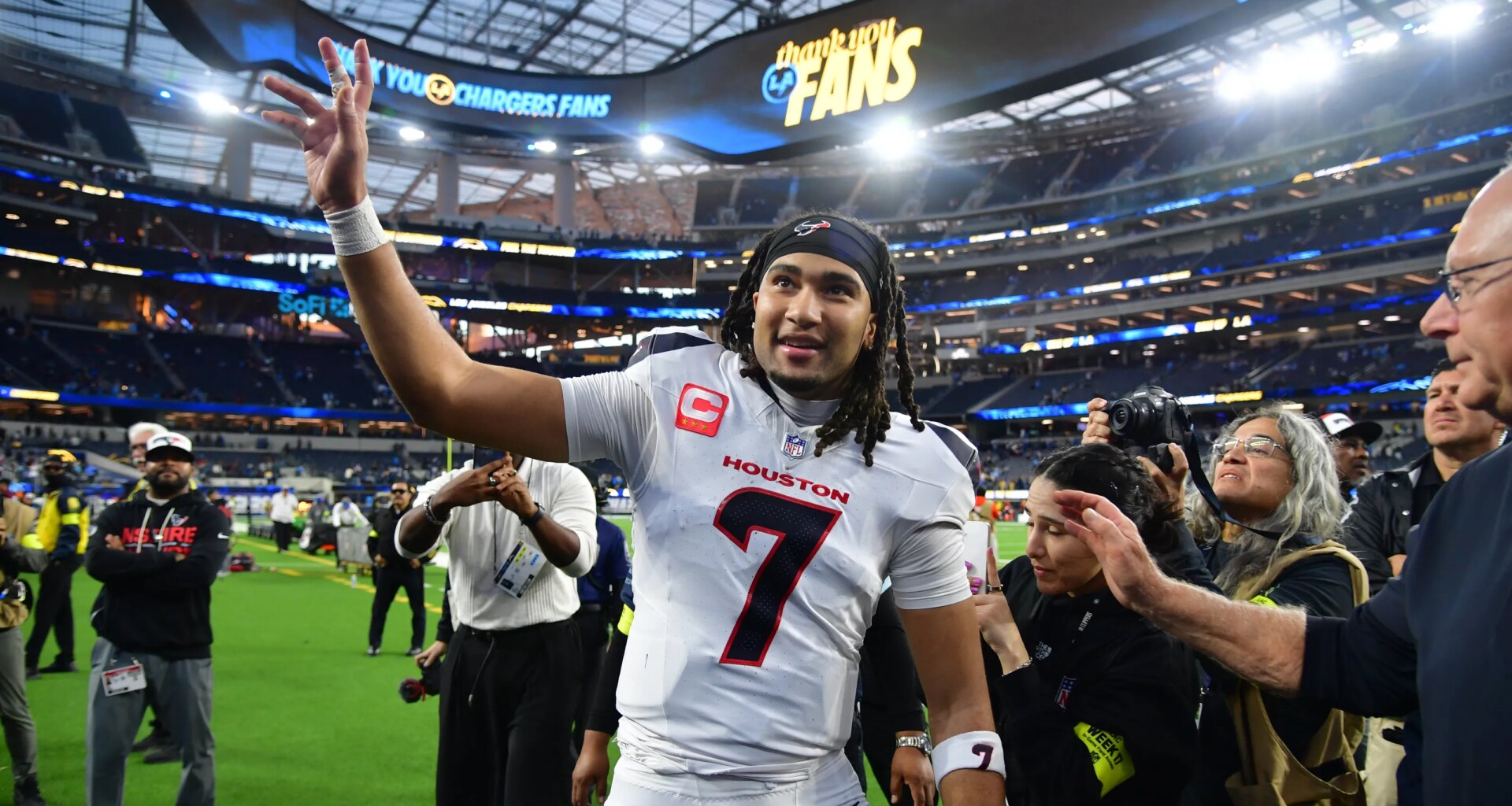 Colts at Texans odds, picks and predictions