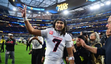 Colts at Texans odds, picks and predictions