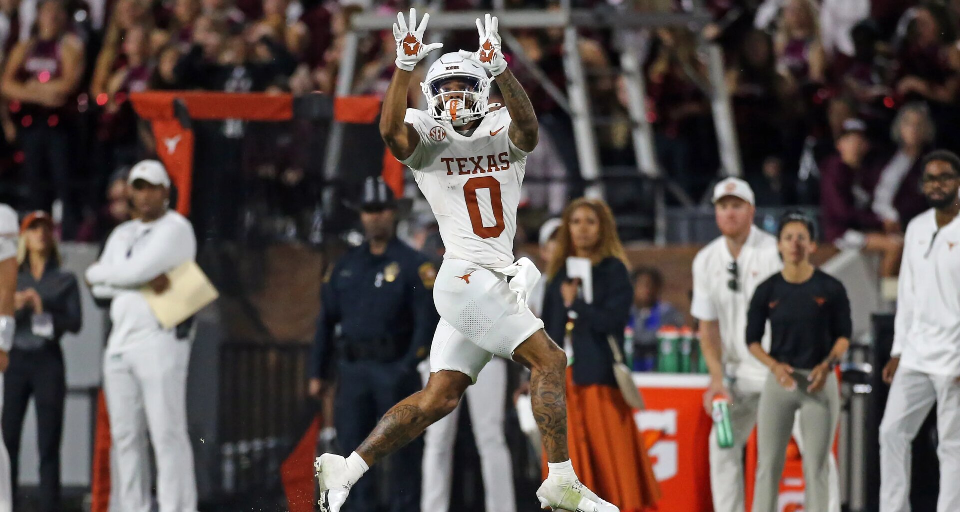 Colorado football hosting Texas transfers CJ Baxter, DeAndre Moore Jr.