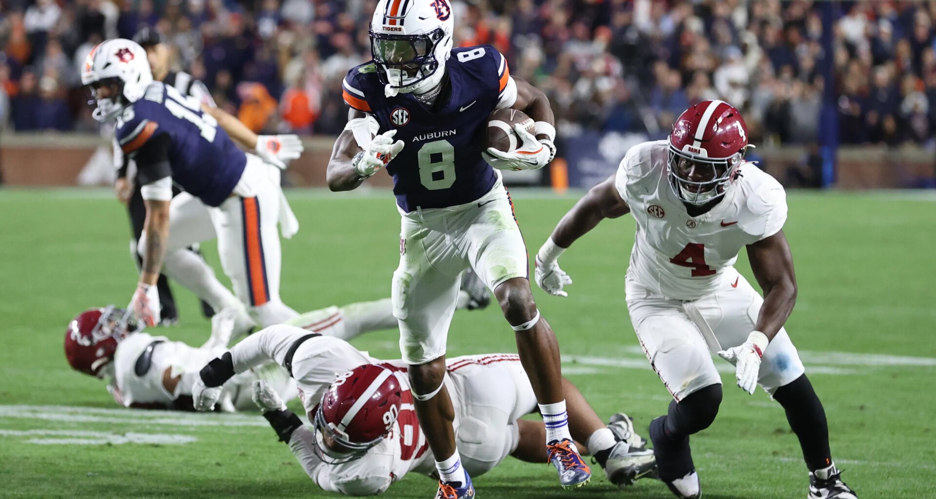 Alabama football transfer portal target Cam Coleman commits to Texas