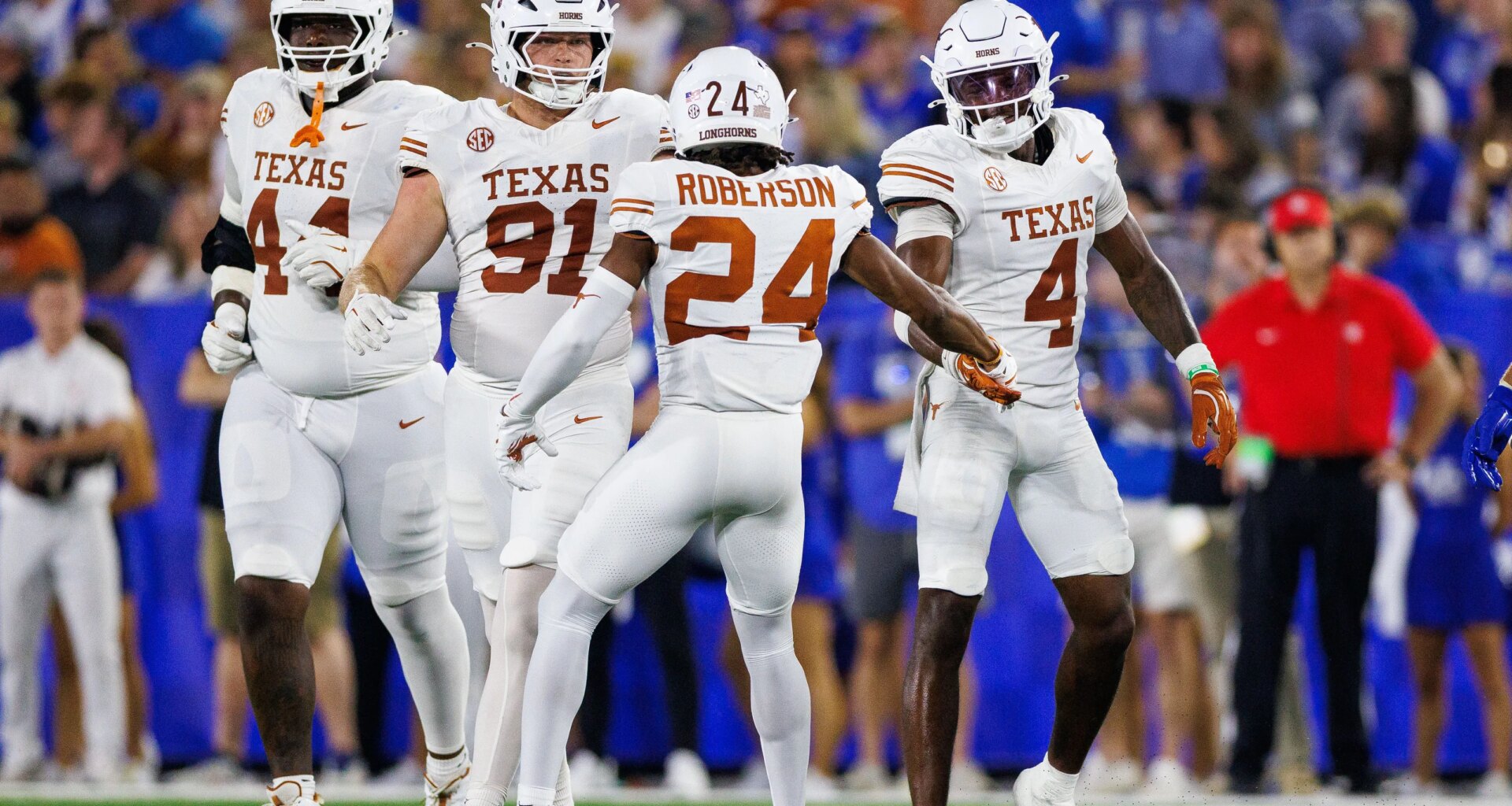 Big-time defenders staying in Austin
