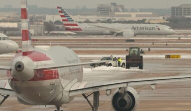American Airlines expects a 9-figure loss due to winter storms