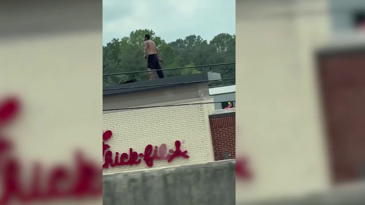 Man on roof of Houston-area Chick-fil-A prompts SWAT response