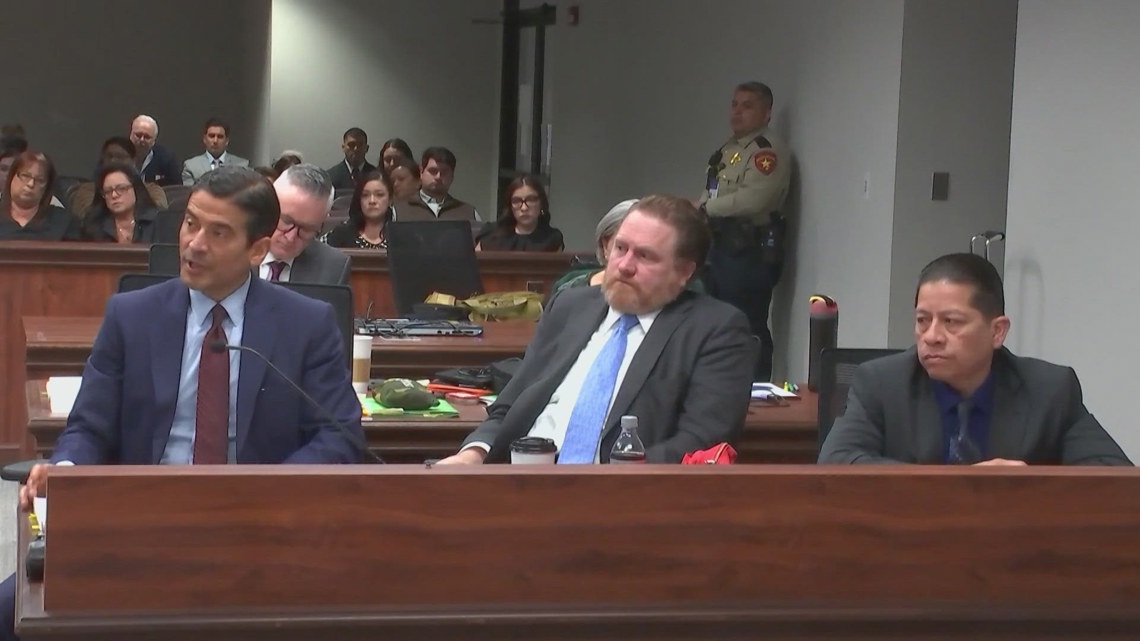 Ex-Uvalde officer's trial resumes Friday after court was abruptly adjourned Thursday | Live updates