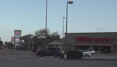 Moore Plaza, Huntington Square sold to new owners amid strong retail demand in Corpus Christi