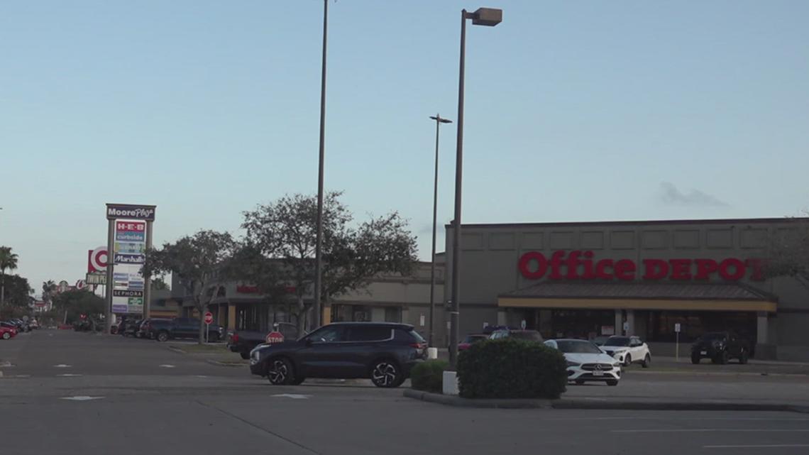 Moore Plaza, Huntington Square sold to new owners amid strong retail demand in Corpus Christi