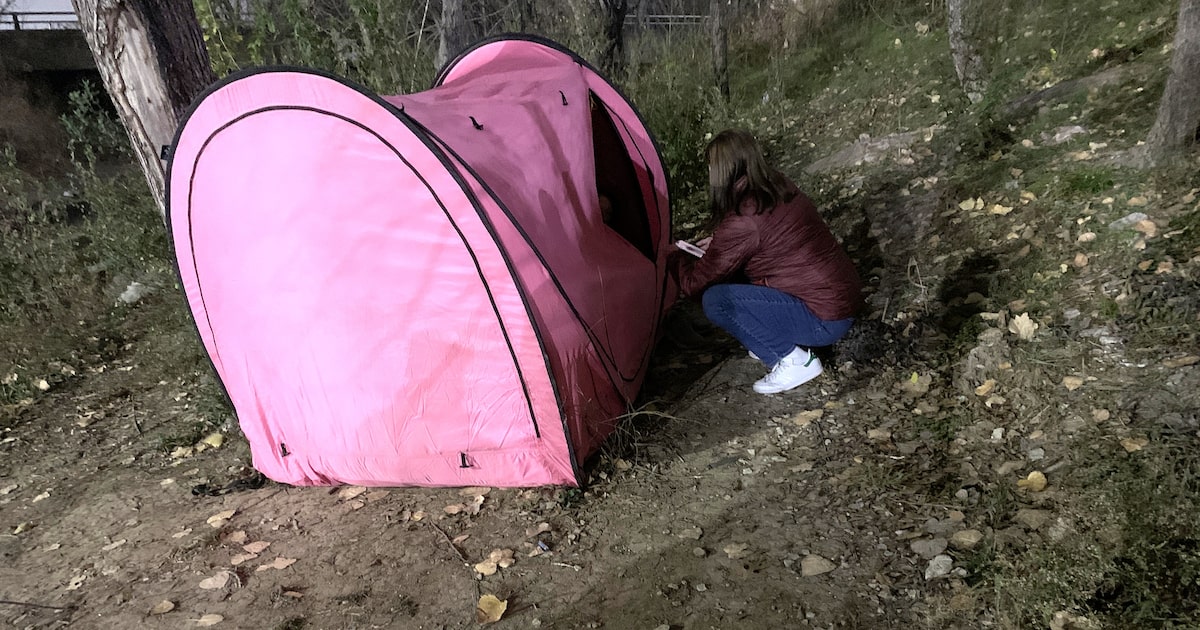 Counting, cautioning Dallas’ homeless hours before ice storm