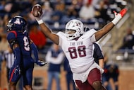 Lewisville’s Xavier Fleming (88) catches a pass, making a touchdown during the Class 6A...