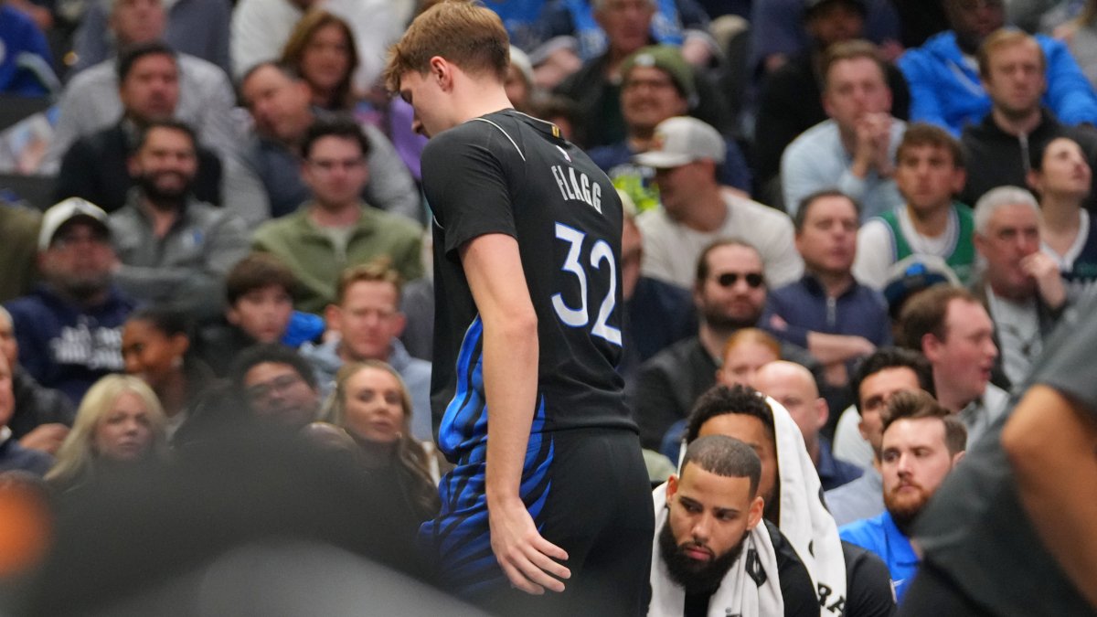 Cooper Flagg injured in Mavs’ game against Nuggets – NBC 5 Dallas-Fort Worth