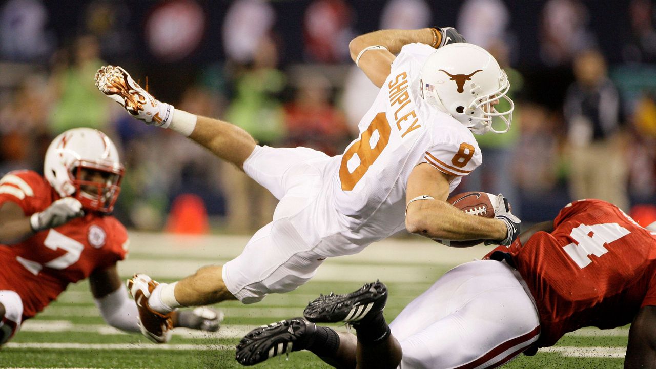 Texas wide receiver Jordan Shipley (8) during an NCAA college football Big 12 Conference championship game against Nebraska, Dec. 5, 2009, in Arlington, Texas. (AP Photo/Tony Gutierrez)