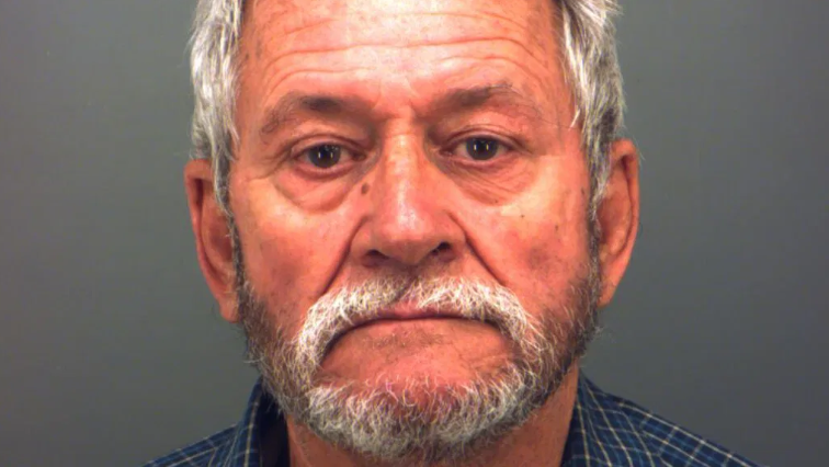 Jury deliberates fate of man accused of killing three El Pasoans in 1994