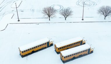Threat of winter storm leads to rescheduled high school basketball games in Dallas area