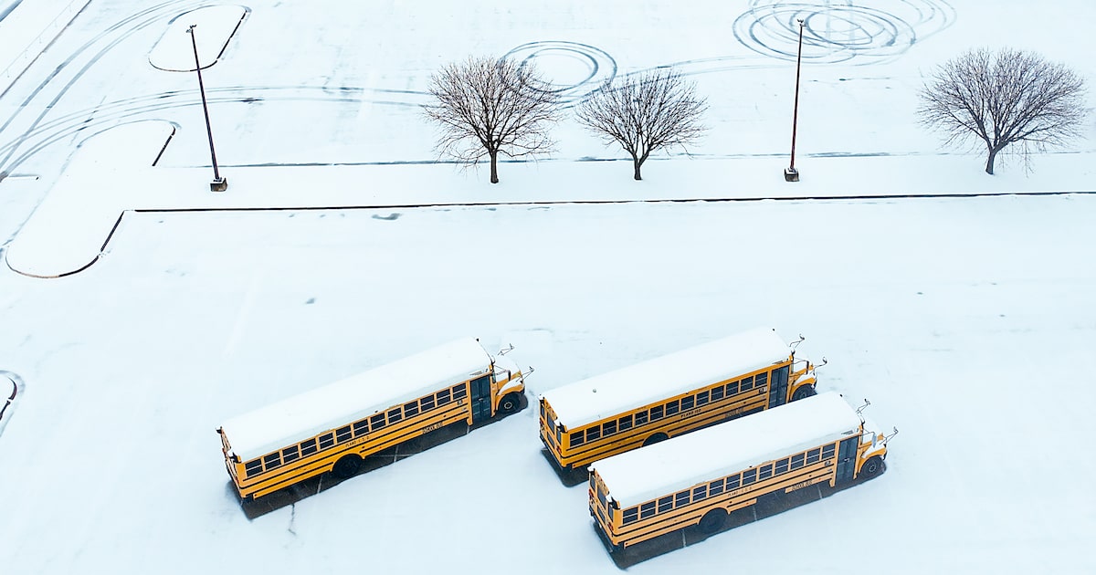 Threat of winter storm leads to rescheduled high school basketball games in Dallas area