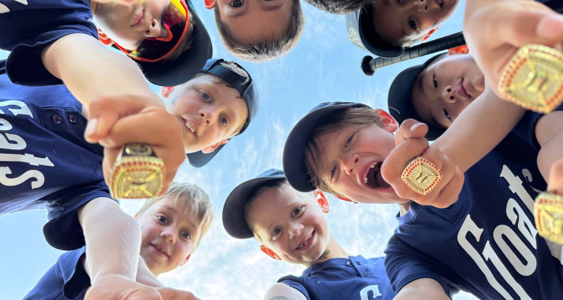 SVAA to award college scholarships