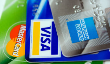 Opinion: A 10% credit card interest cap would cut off credit for the most vulnerable consumers
