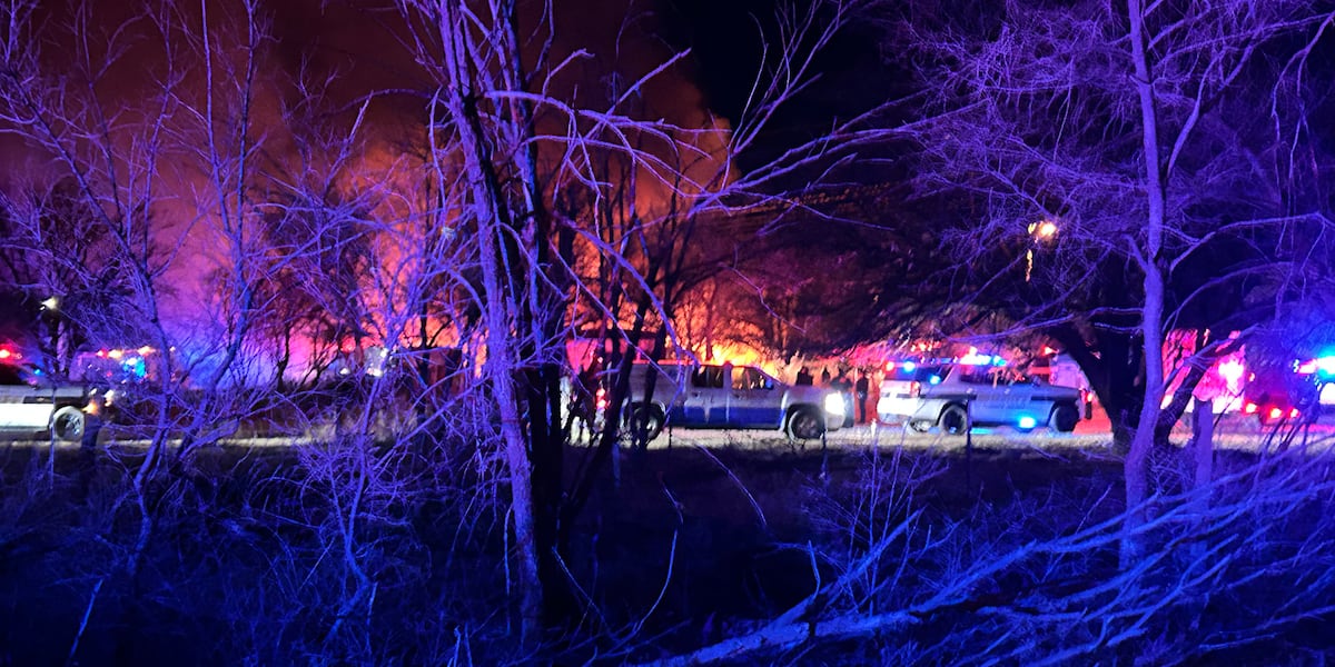Multiple agencies responding to fire in East Lubbock County