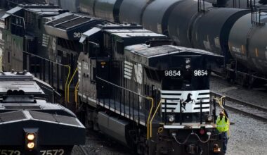 Why do trains blast horns near Garland’s quiet zones signs? Curious Texas investigates