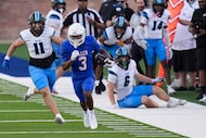 Allen wide receiver Caleb Smith (3) breaks through the Prosper Rock Hill defense on a 70...