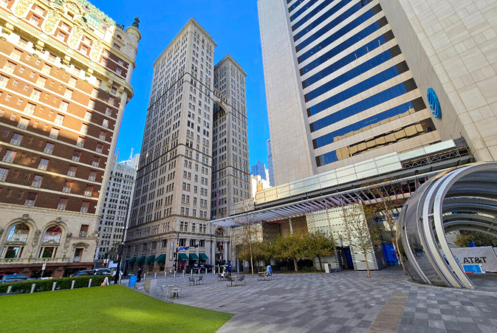 Image shows the offices and buildings in the AT&T Discovery District of Dallas, Texas