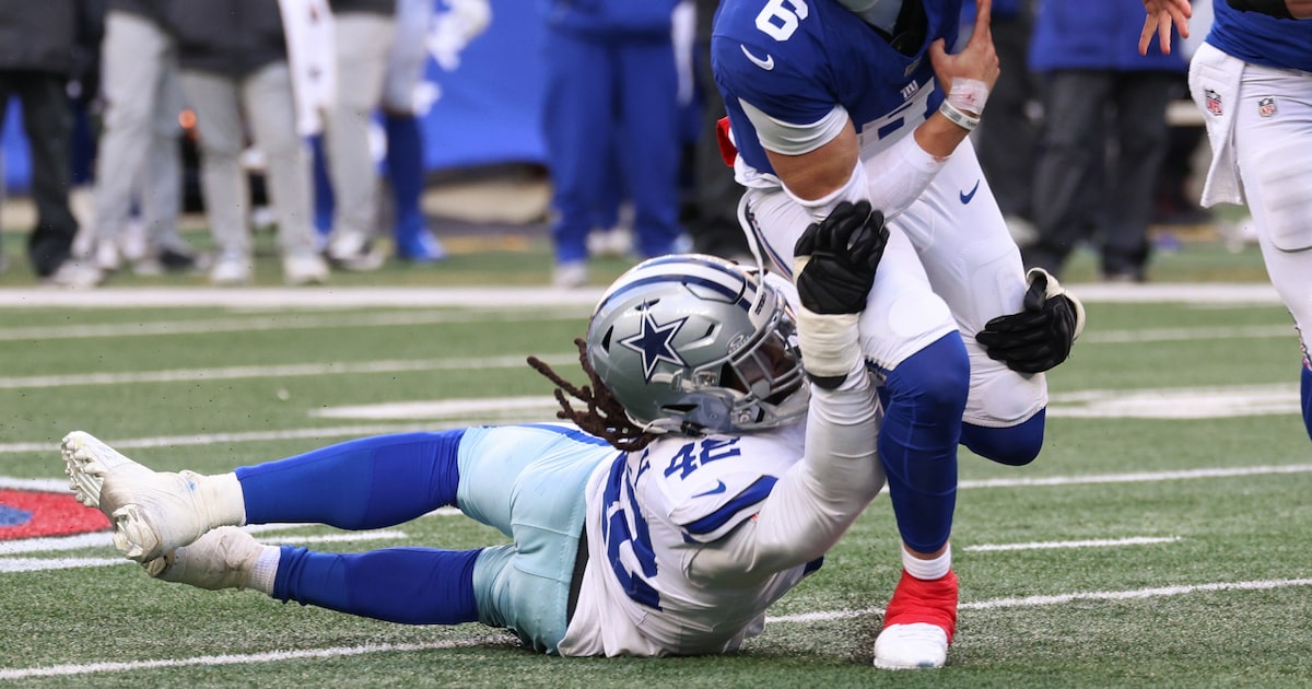 Jadeveon Clowney’s strong finish to season with Cowboys may have increased his price tag